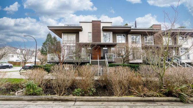 202 - 735 W 15th Street, Mosquito Creek, North Vancouver 