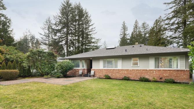 4125 Virginia Crescent, Canyon Heights NV, North Vancouver 